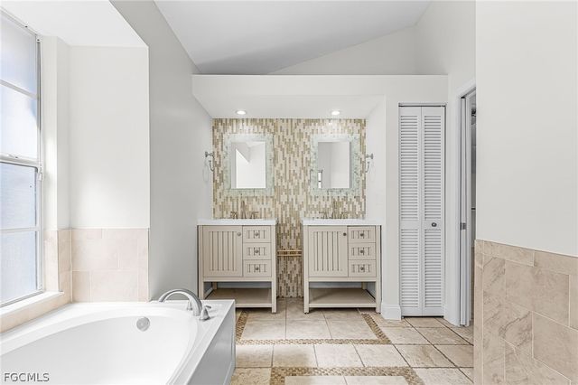 2205 SW 44th ST, Cape Coral, FL 33914