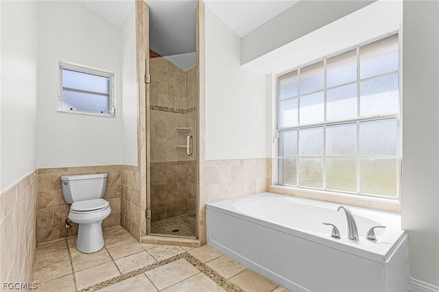 2205 SW 44th ST, Cape Coral, FL 33914