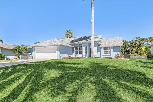 2205 SW 44th ST, Cape Coral, FL 33914