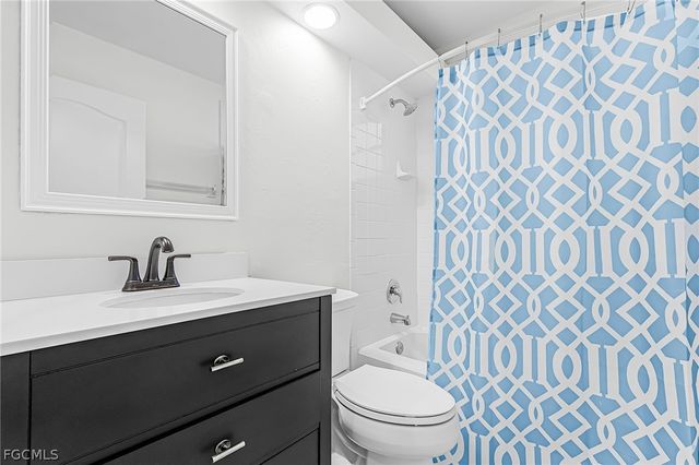 2205 SW 44th ST, Cape Coral, FL 33914