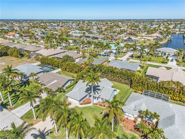 2205 SW 44th ST, Cape Coral, FL 33914
