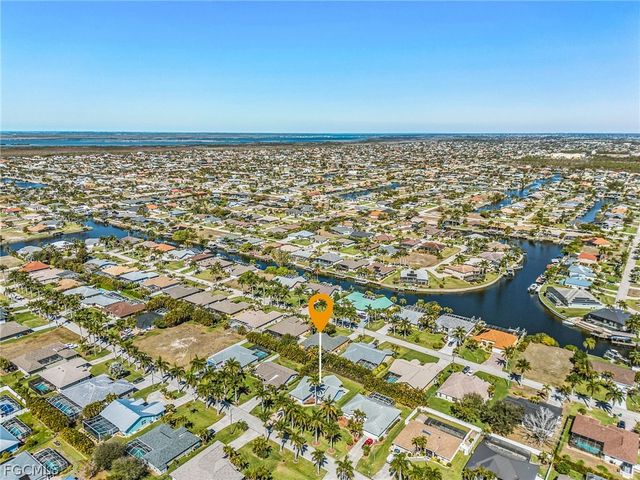 2205 SW 44th ST, Cape Coral, FL 33914