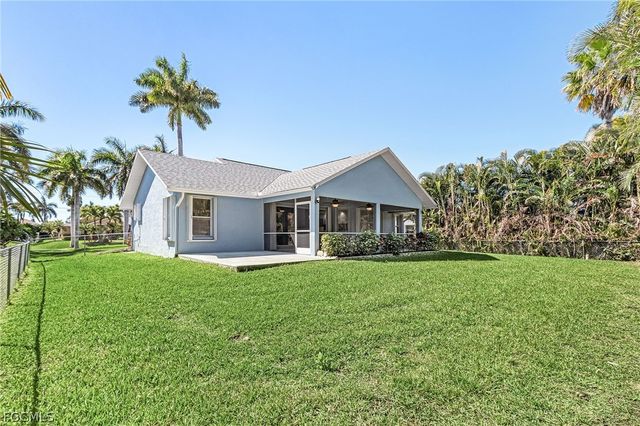 2205 SW 44th ST, Cape Coral, FL 33914