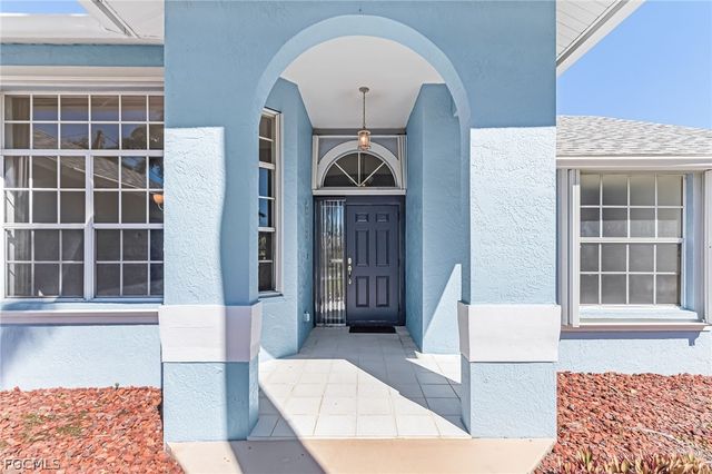 2205 SW 44th ST, Cape Coral, FL 33914