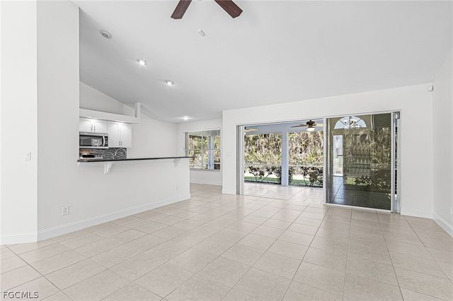 2205 SW 44th ST, Cape Coral, FL 33914