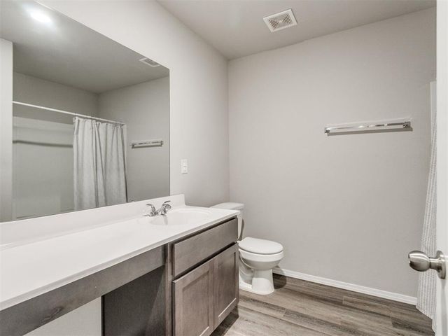 4204 Olivia Street, Mustang, OK 73064