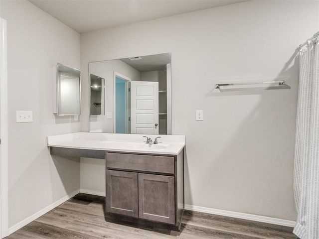 4204 Olivia Street, Mustang, OK 73064