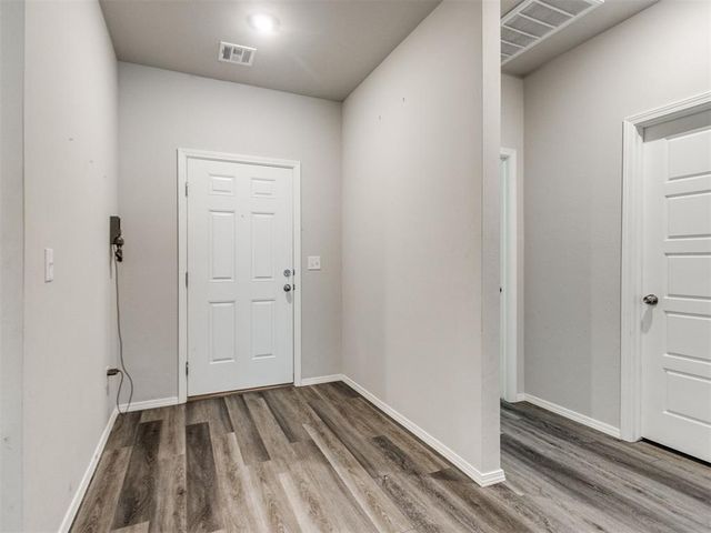 4204 Olivia Street, Mustang, OK 73064