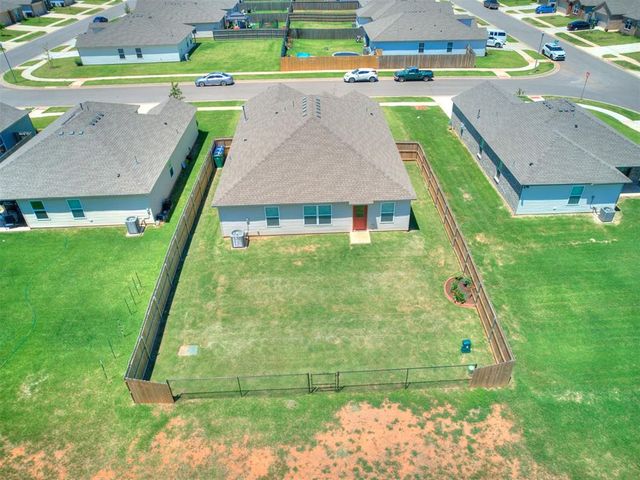 4204 Olivia Street, Mustang, OK 73064