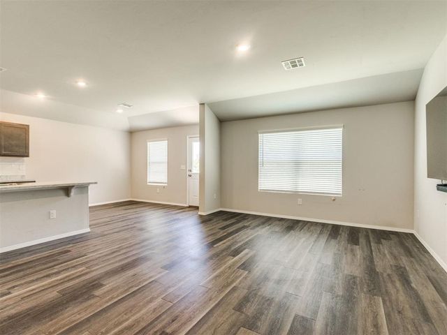 4204 Olivia Street, Mustang, OK 73064