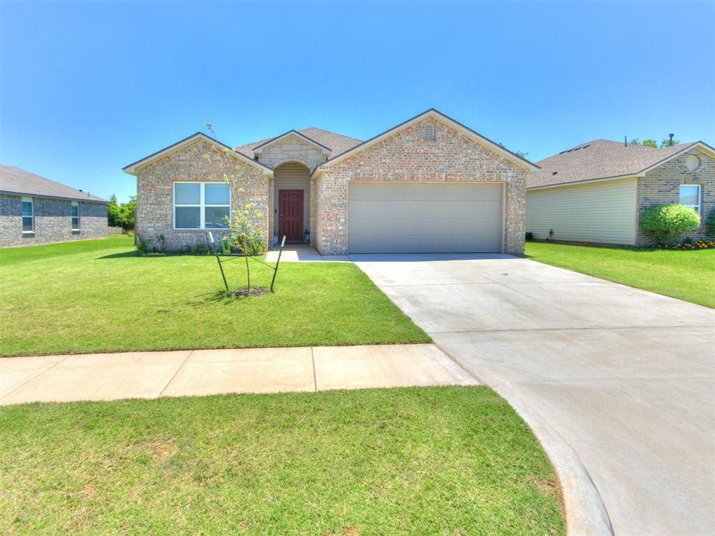 4204 Olivia Street, Mustang, OK 73064