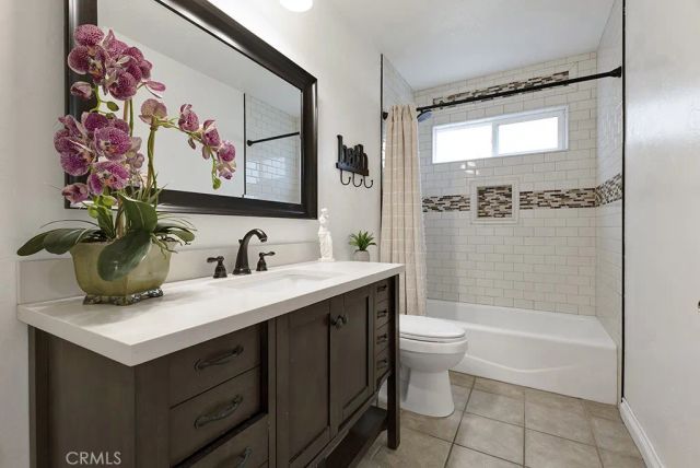 13620 Chesterfield, Moorpark, CA 93021