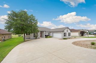 460 Shayla LN, Canyon Lake, TX 78133