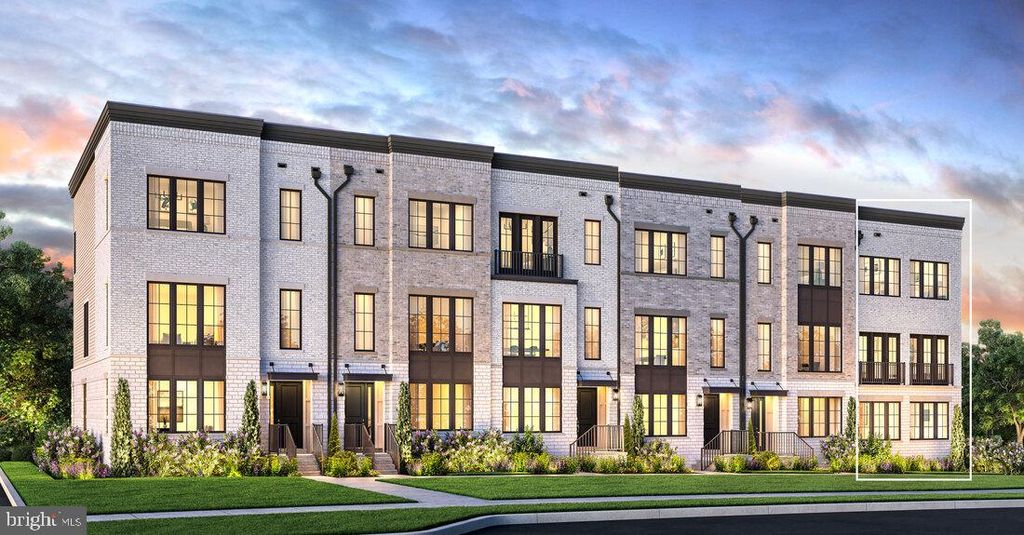 Image 2 of property listing at 8616 ERDEM PL, Chevy Chase, MD 20815