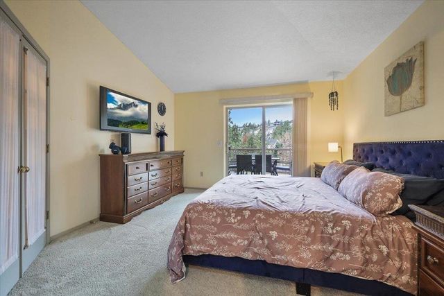 8701 E Boardwalk Ln, Spokane, WA 99212