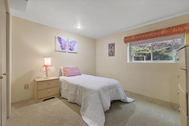 8701 E Boardwalk Ln, Spokane, WA 99212