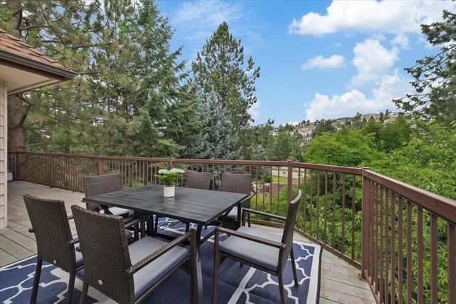 8701 E Boardwalk Ln, Spokane, WA 99212