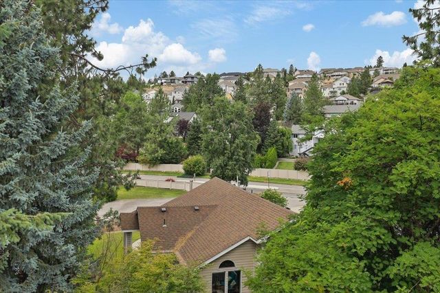 8701 E Boardwalk Ln, Spokane, WA 99212