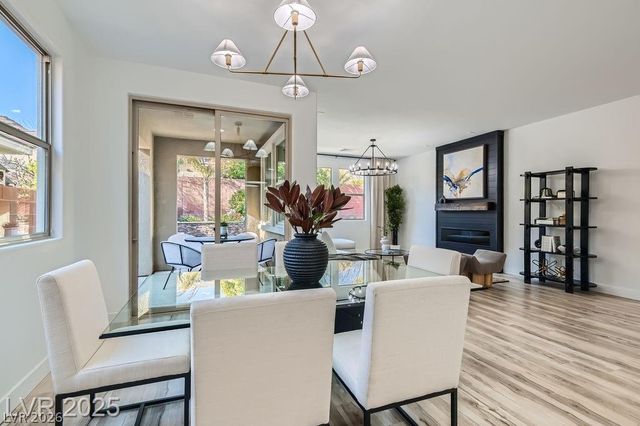 5873 Skyfall Court, Las Vegas, NV 89135