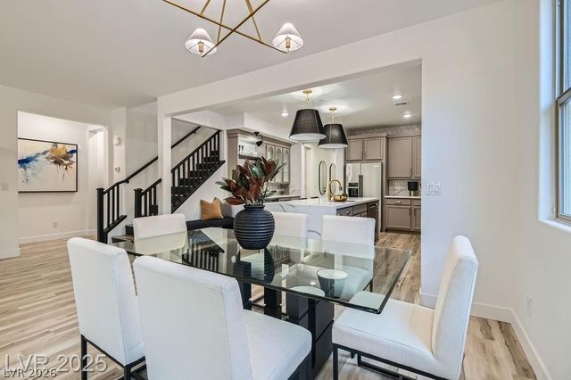 5873 Skyfall Court, Las Vegas, NV 89135