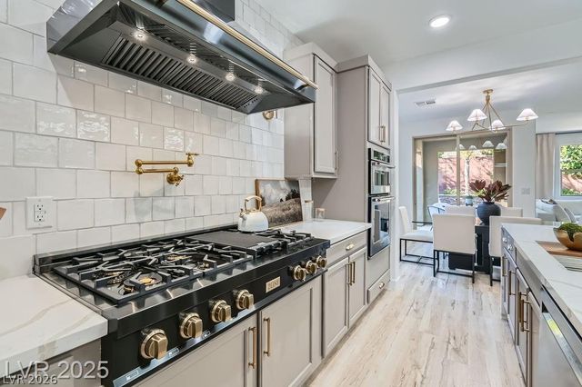 5873 Skyfall Court, Las Vegas, NV 89135