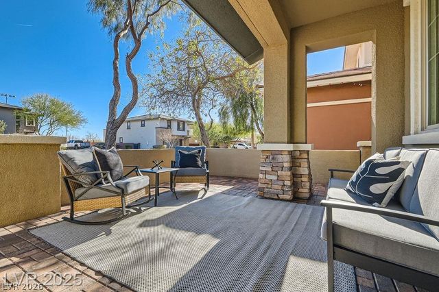 5873 Skyfall Court, Las Vegas, NV 89135
