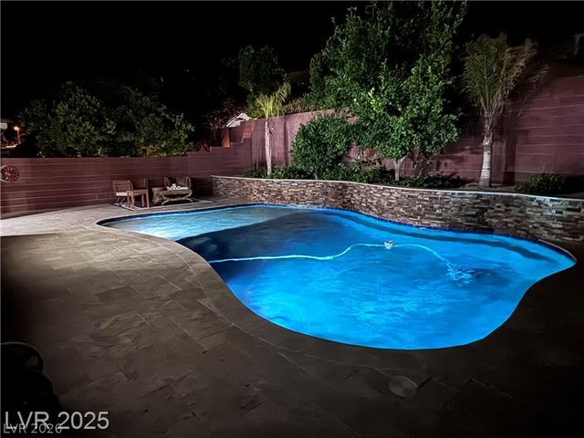 5873 Skyfall Court, Las Vegas, NV 89135