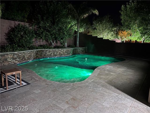 5873 Skyfall Court, Las Vegas, NV 89135