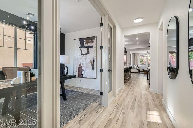 5873 Skyfall Court, Las Vegas, NV 89135