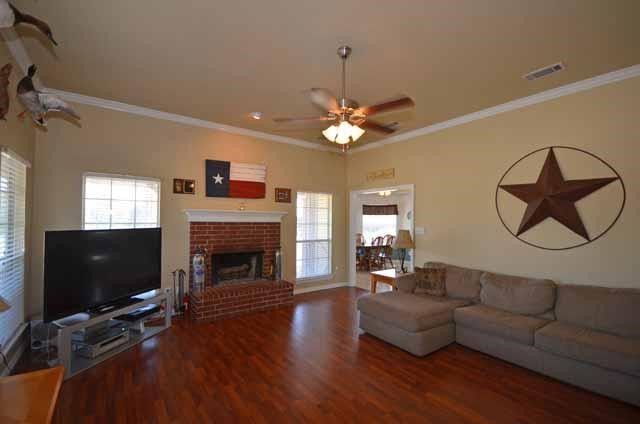 864 County Road 2730, Farmersville, TX 75442