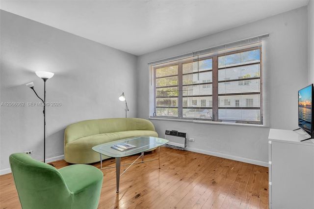 736 12th Street 5, Miami Beach, FL 33139