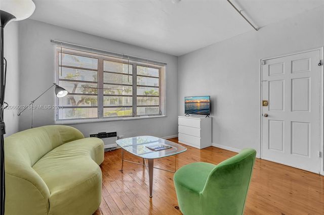 736 12th Street 5, Miami Beach, FL 33139