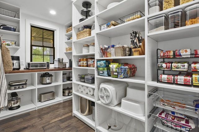 2257 Dyreson Road, Mcfarland, WI 53558