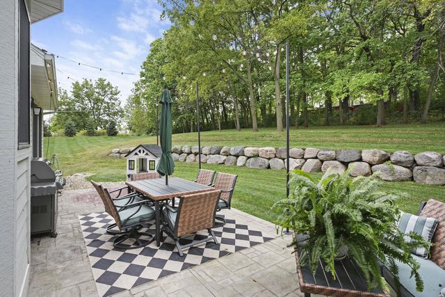 2257 Dyreson Road, Mcfarland, WI 53558