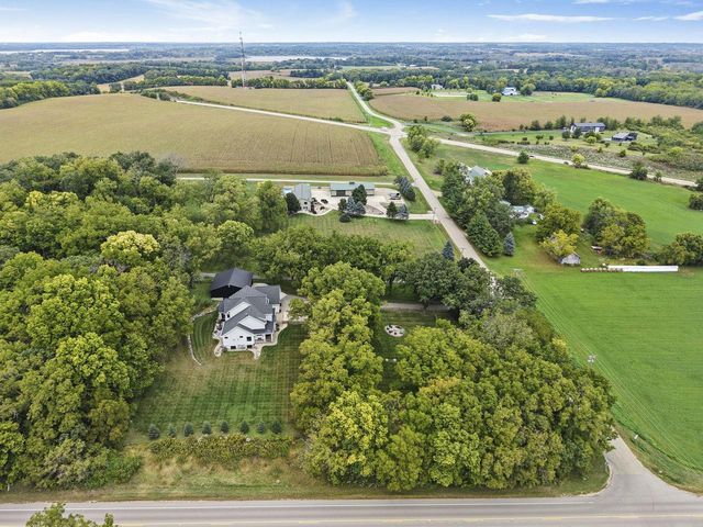 2257 Dyreson Road, Mcfarland, WI 53558