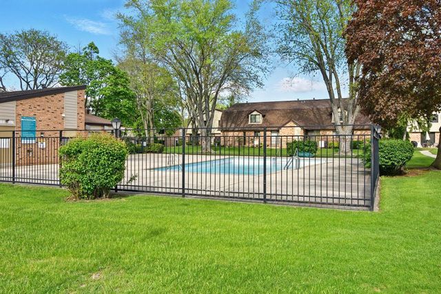 8657 N 73rd STREET, Milwaukee, WI 53223