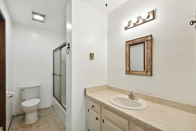 8657 N 73rd STREET, Milwaukee, WI 53223