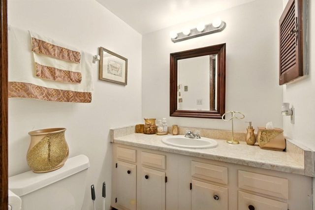 8657 N 73rd STREET, Milwaukee, WI 53223