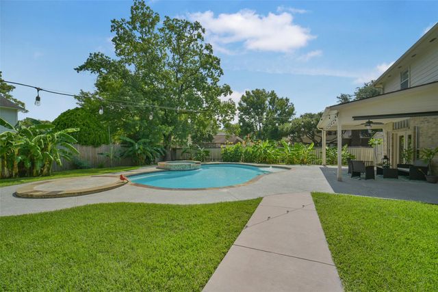 10402 Wagon Trail Road, Houston, TX 77064