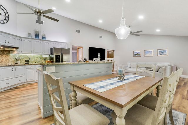 15421 110th Avenue N, Jupiter, FL 33478