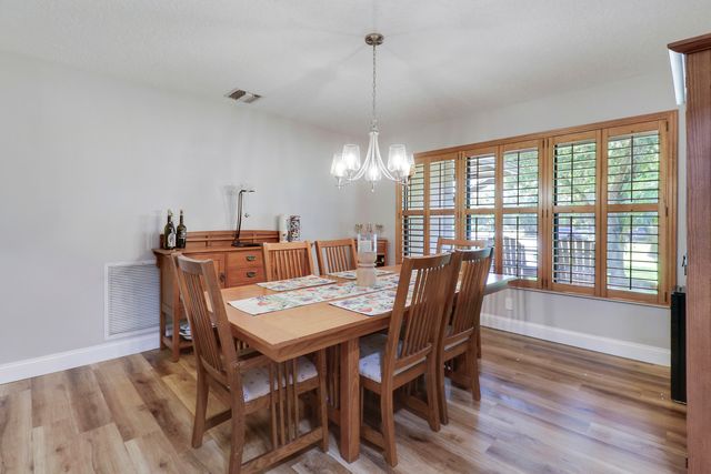 15421 110th Avenue N, Jupiter, FL 33478
