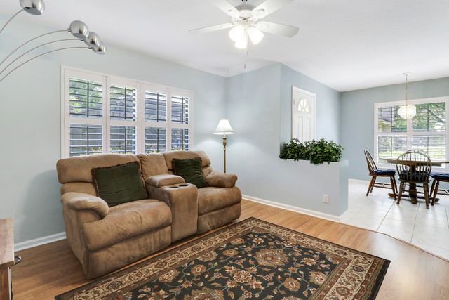 15421 110th Avenue N, Jupiter, FL 33478