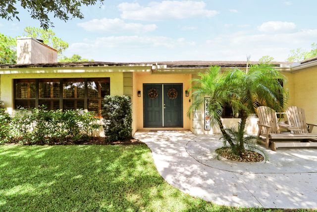 15421 110th Avenue N, Jupiter, FL 33478