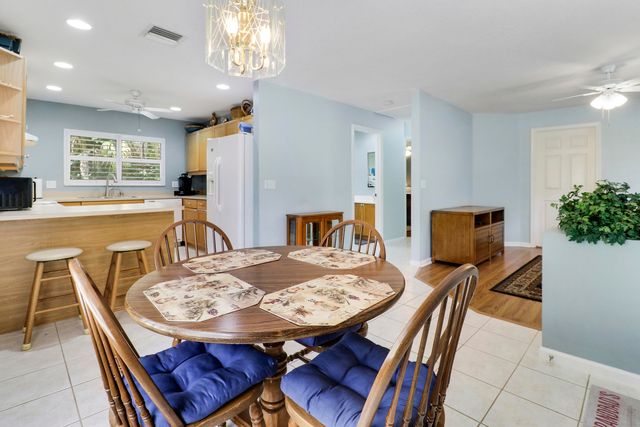 15421 110th Avenue N, Jupiter, FL 33478