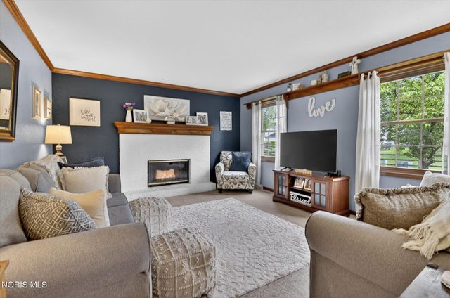 1880 Lexington Drive, Perrysburg, OH 43551