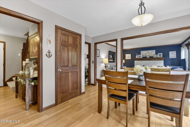 1880 Lexington Drive, Perrysburg, OH 43551