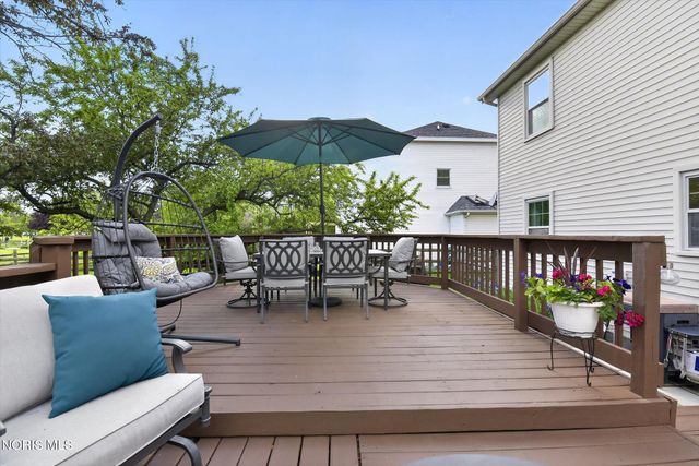 1880 Lexington Drive, Perrysburg, OH 43551