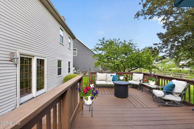 1880 Lexington Drive, Perrysburg, OH 43551