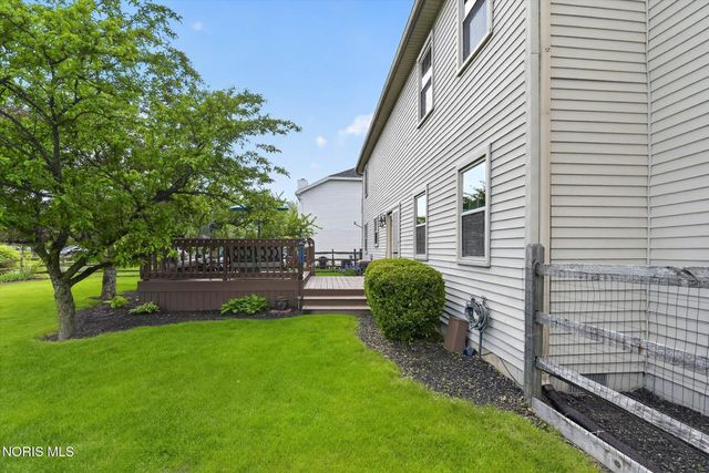 1880 Lexington Drive, Perrysburg, OH 43551