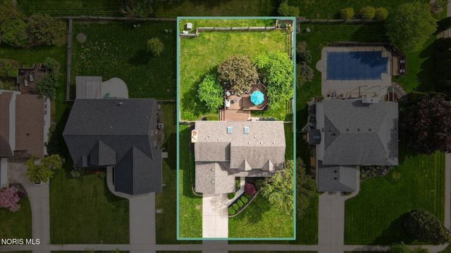 1880 Lexington Drive, Perrysburg, OH 43551